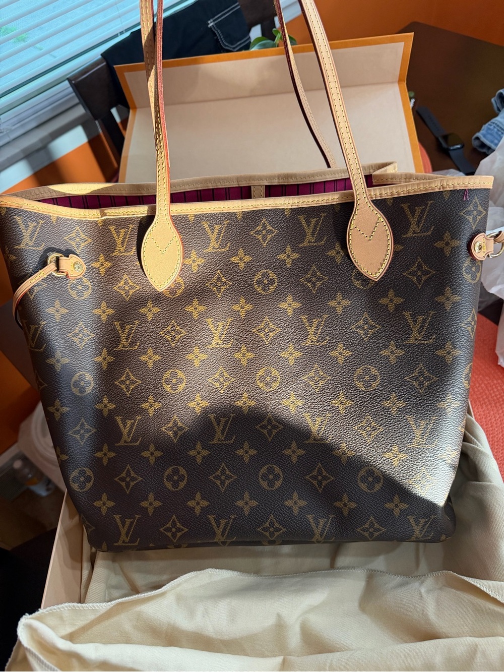 Louis Vuitton Monogram Neverfull Tote in Brown with Pink Interior 100% authentic